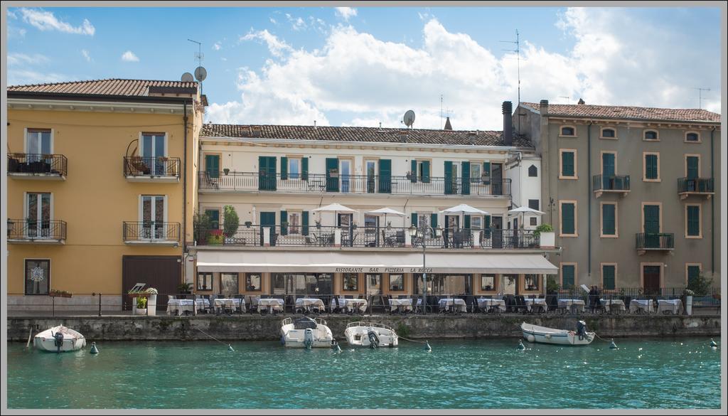 Acqua Verde Appartamenti ペスキエーラ・デル・ガルダ エクステリア 写真